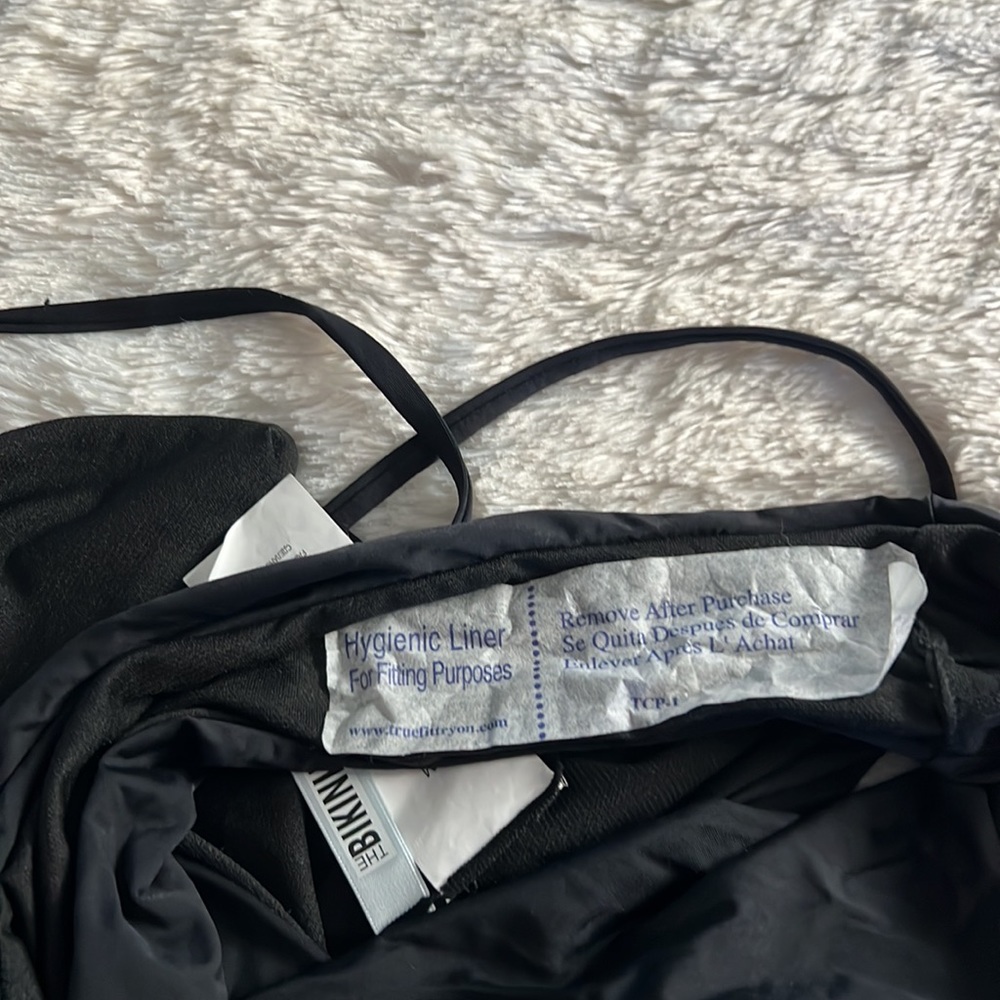 The bikini lab black swimsuit. - Picture 6 of 6